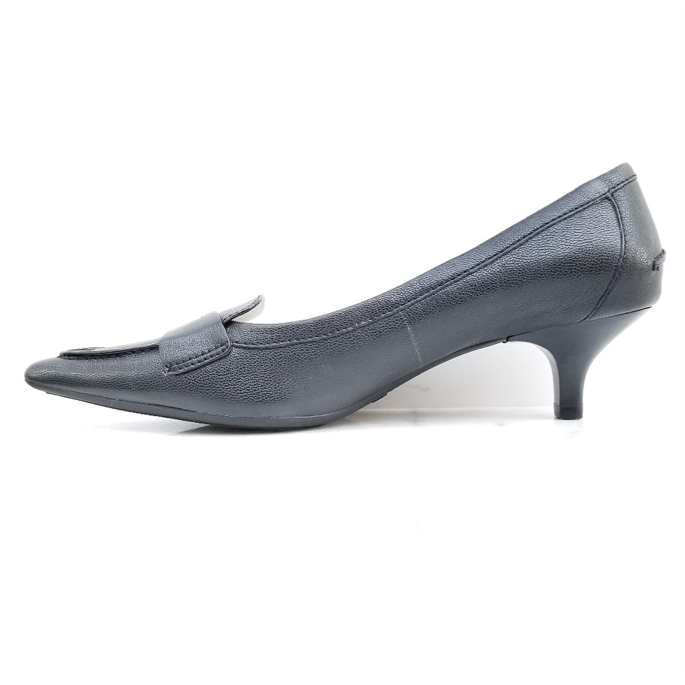 SOLD!! SOLD!! Coach Weslie Pump Black Kitten Heels - Picture 3 of 8